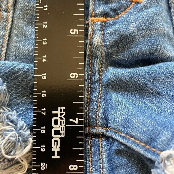 Abercrombie & Fitch Womens Distressed Front Patch Pocket Cutoff Jean Sho… - Picture 10 of 12